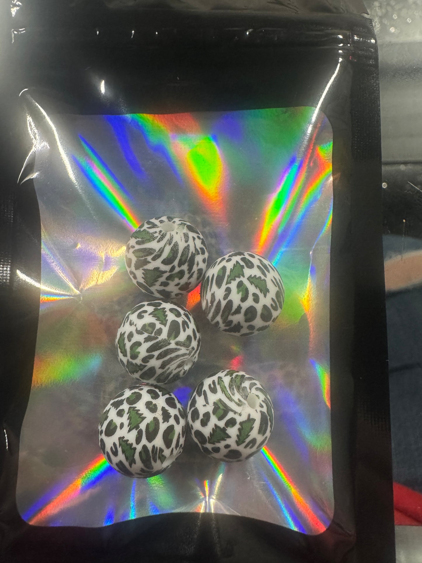 Green Cheetah W Trees 5 Pack